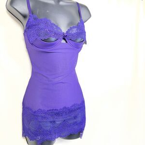 Frederick’s of Hollywood Purple Lace Mesh Bustier Chemise Garter Lingerie Medium